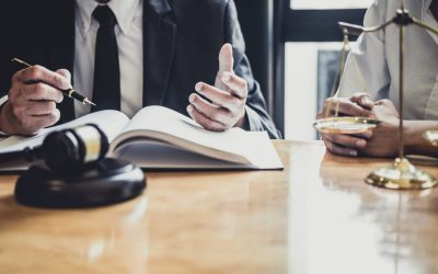 male-lawyer-or-counselor-working-in-courtroom-have-meeting-with-client-are-consultation-with-e1622361295697.jpg male-lawyer-or-counselor-working-in-courtroom-have-meeting-with-client-are-consultation-with-e1622361295697.jpg